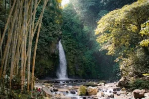 Air Terjun Goa Gong Sulangai